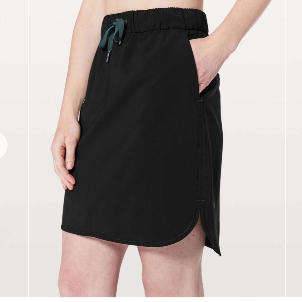 Lululemon THE ON THE FLY COLLECTION Black Skirt with Drawstring